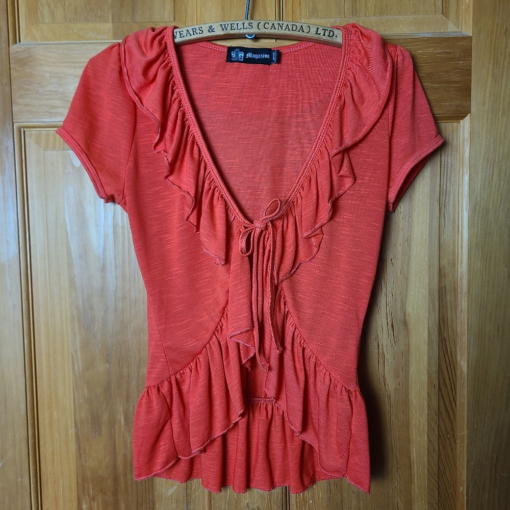 Women's Deep Coral Ruffle Tie Front Top Size M by Magazine